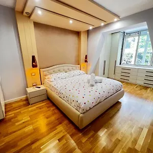 Center Daire
